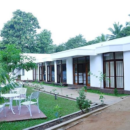 Hotel Melbourne Tourist Rest Anuradhapura Zewnętrze zdjęcie
