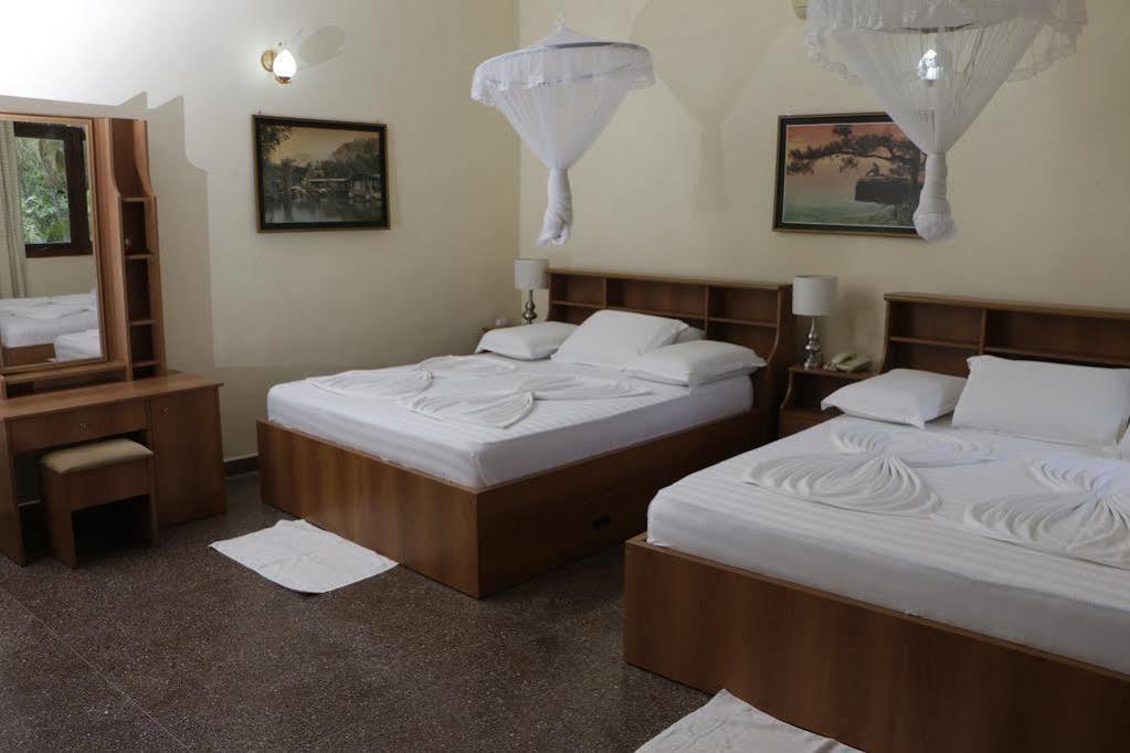 Hotel Melbourne Tourist Rest Anuradhapura Zewnętrze zdjęcie